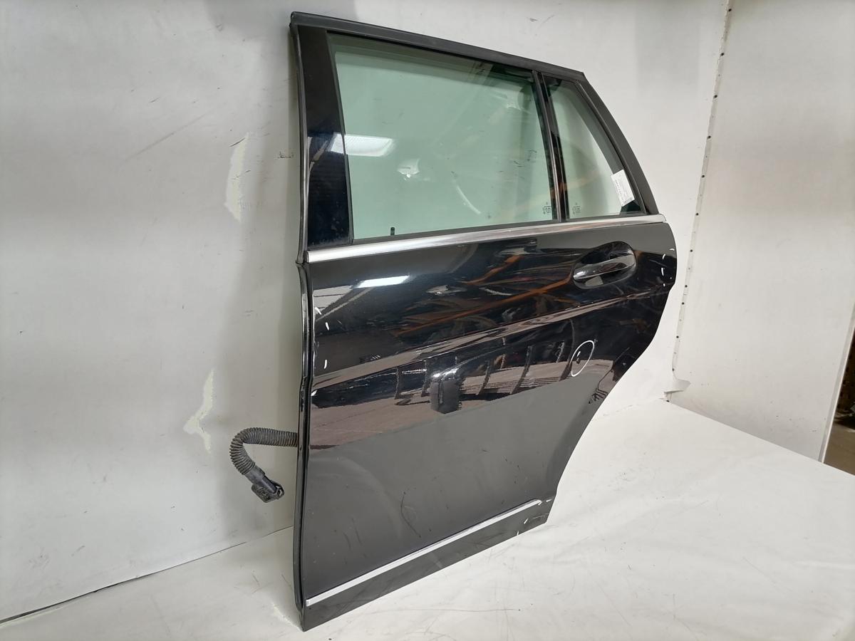 Mercedes C Klasse S204 original T&uuml;r hinten links 197 Obsidianschwarz Kombi Bj.2008